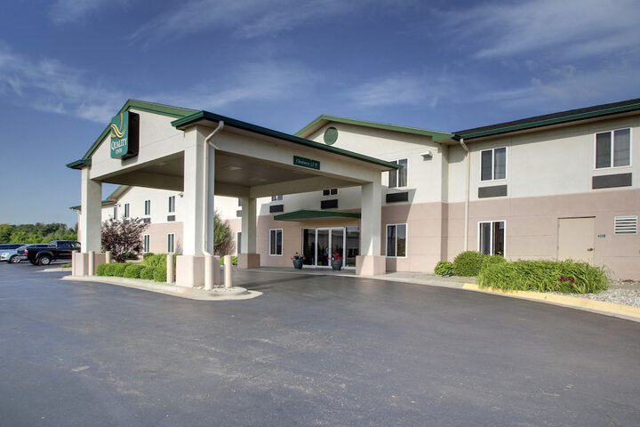 Hotel 4 of 63