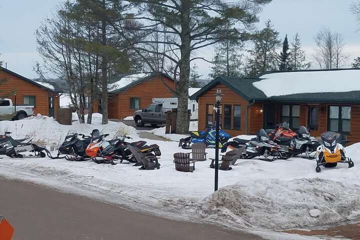 Lenas Northern Pines Resort
