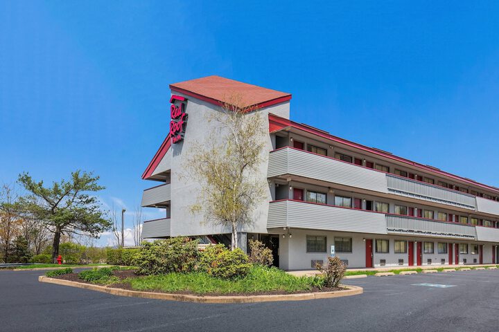 Hotel 2 of 32