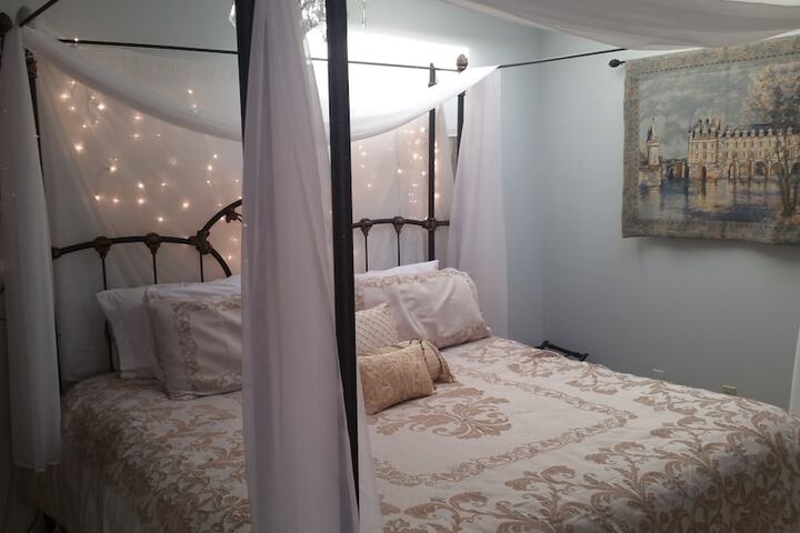 Room 72 of 78