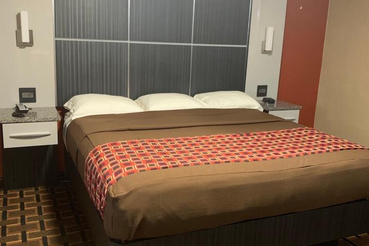 Budget Inn