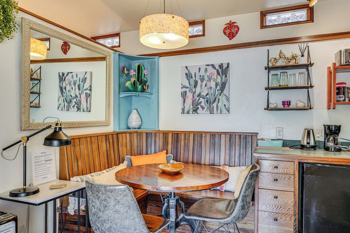Casita Colibri: Lovely Romantic Patagonia Retreat