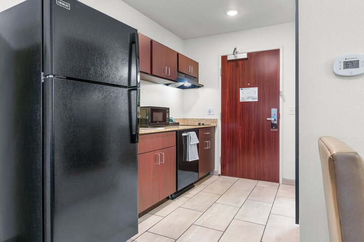 Cobblestone Hotel & Suites - Lynden