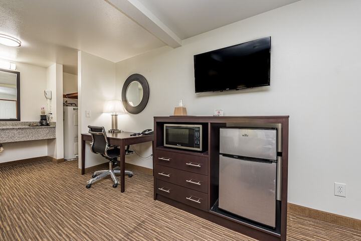 Room 30 of 32