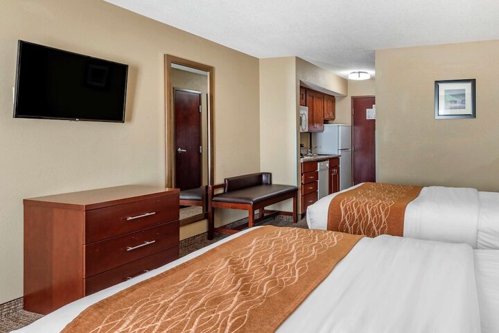 Room 11 of 30