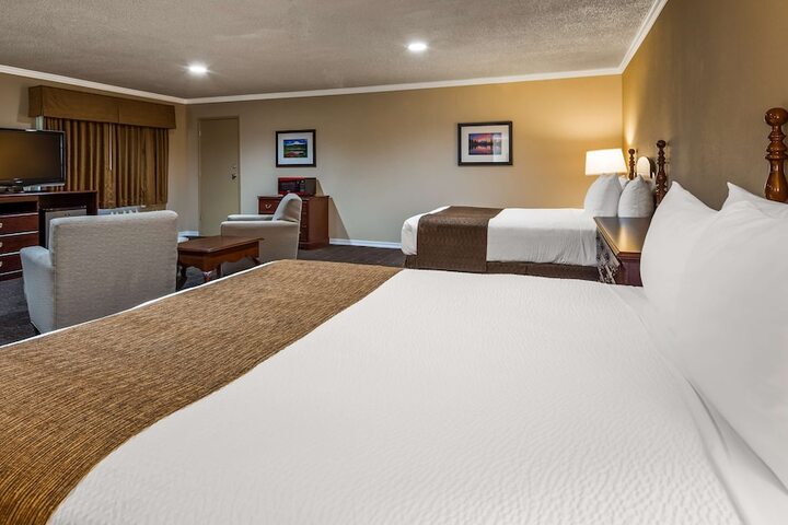 Room 21 of 36