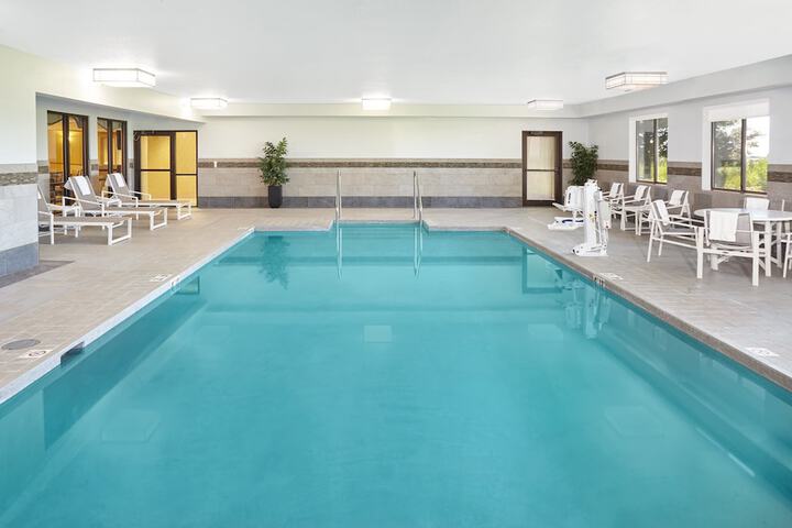 Holiday Inn Express Sheboygan-Kohler by IHG