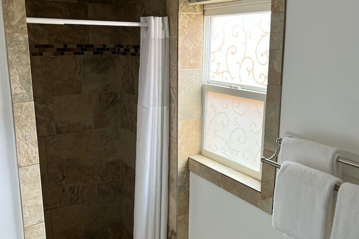 Room 35 of 65