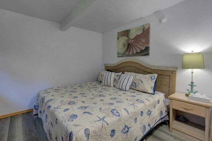 Room 17 of 29