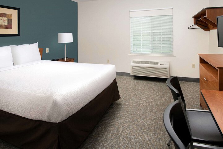 Room 16 of 23