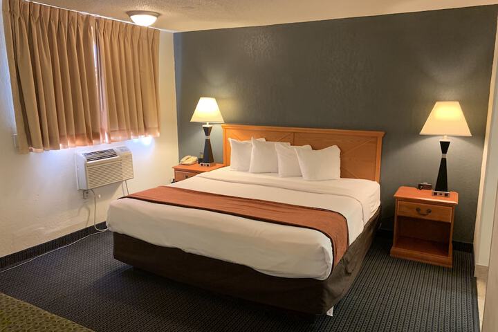 Room 20 of 48