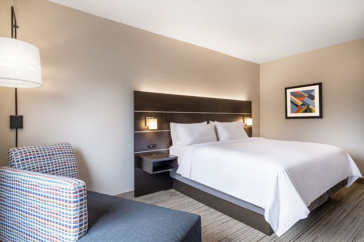 Holiday Inn Express Hotel & Suites BEAUMONT NW by IHG