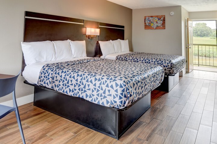 Room 9 of 21