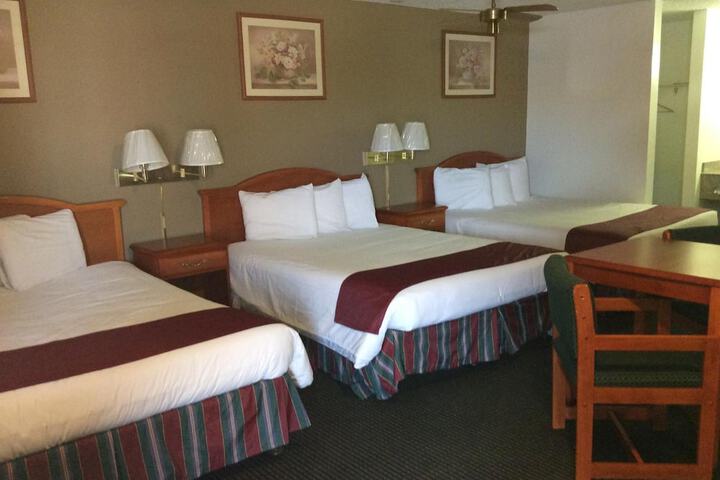 Room 13 of 47