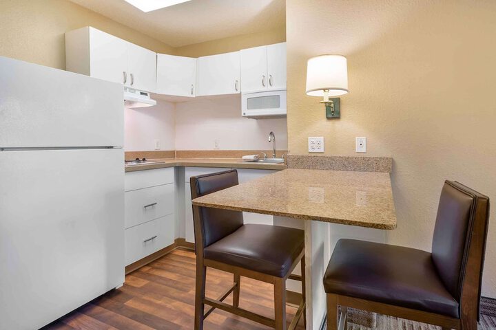 Extended Stay America Suites Newark Woodbridge