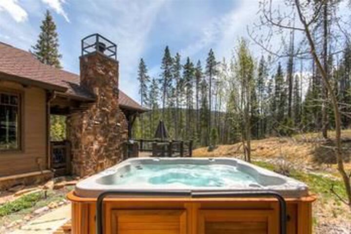 Moose Lodge Highlands Area by Pinnacle Lodging
