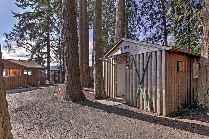 Gorgeous Poulsbo Waterfront Home on Liberty Bay!