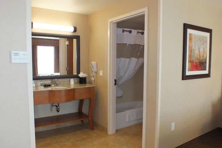 Hampton Inn & Suites Buffalo