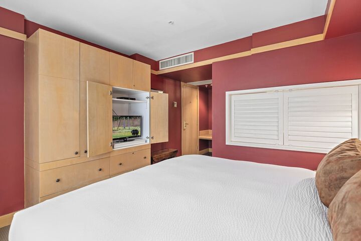Room 123 of 330