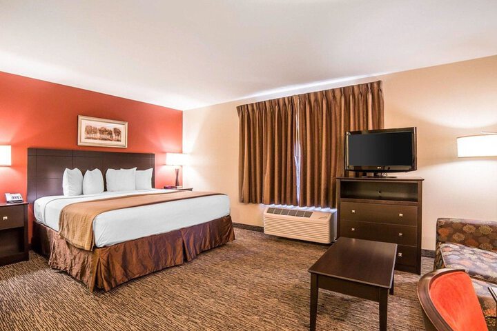 Room 12 of 37