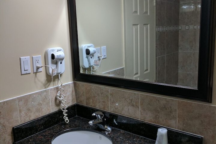 Room 19 of 36