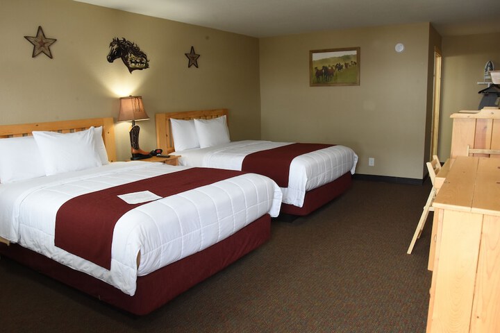 Woodside Dells Hotel & Suites
