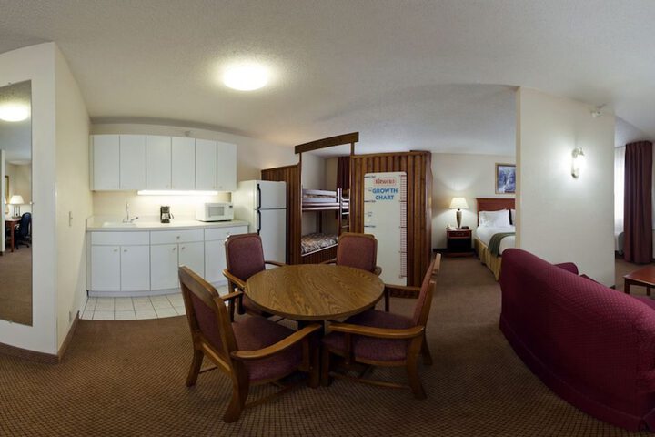Room 15 of 46