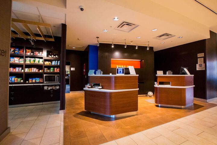Courtyard by Marriott Jackson Airport / Pearl
