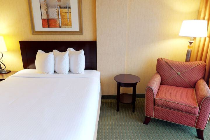 University Plaza Hotel and Convention Center Springfield