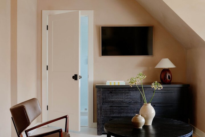 Room 20 of 28