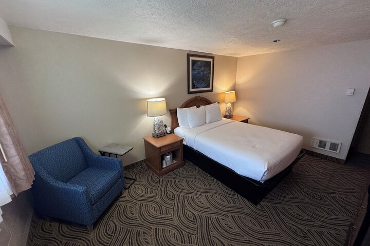 Promenade Inn & Suites Oceanfront