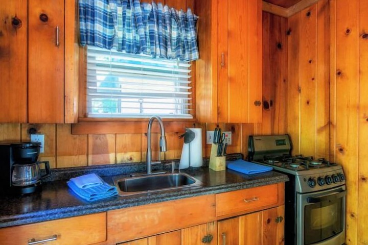 Knotty Pines Cabins