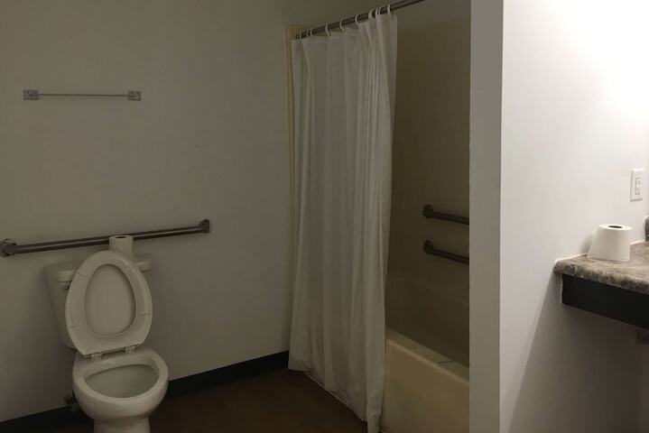 Room 21 of 46