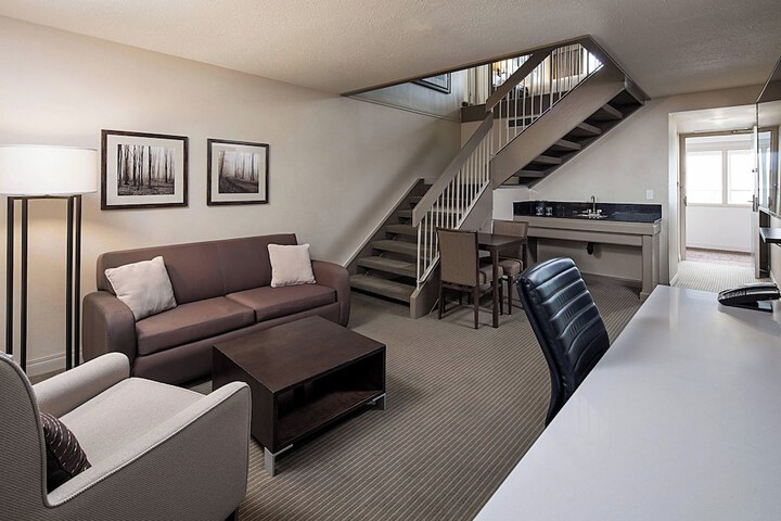 Delta Hotels by Marriott Calgary South