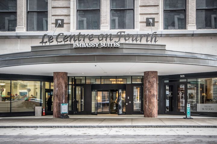 Embassy Suites Louisville Downtown
