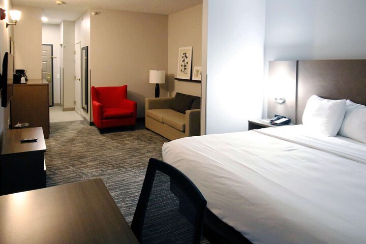 Country Inn & Suites by Radisson Council Bluffs, IA