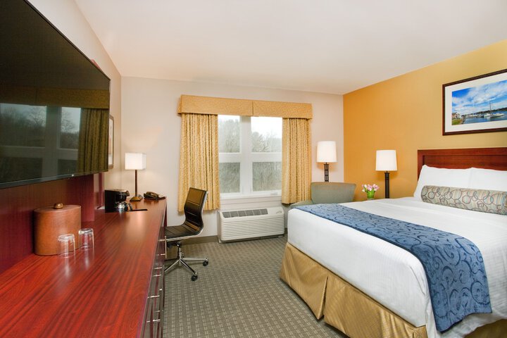 Room 8 of 17