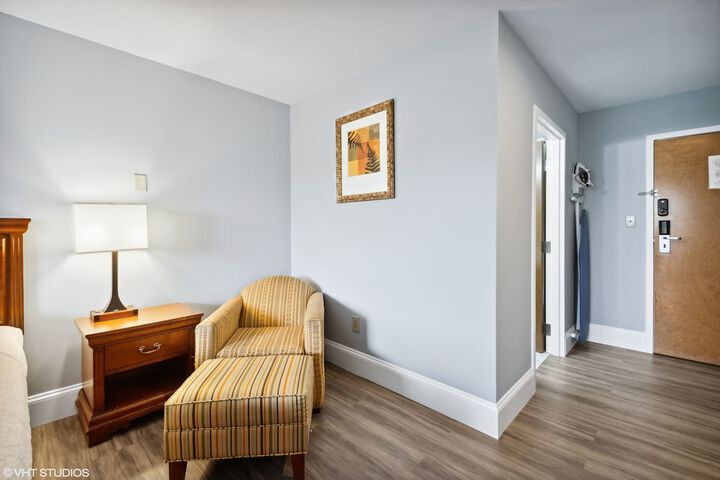 Room 42 of 46