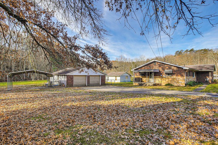 Stay & Play: West Virginia Country Home!