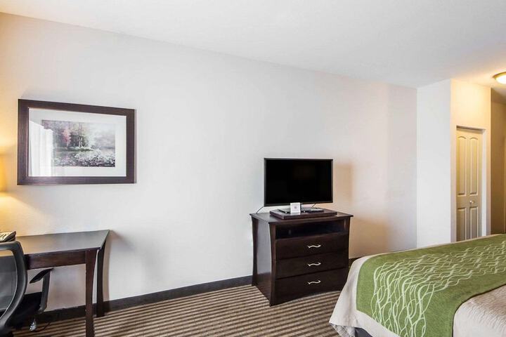 Room 11 of 36