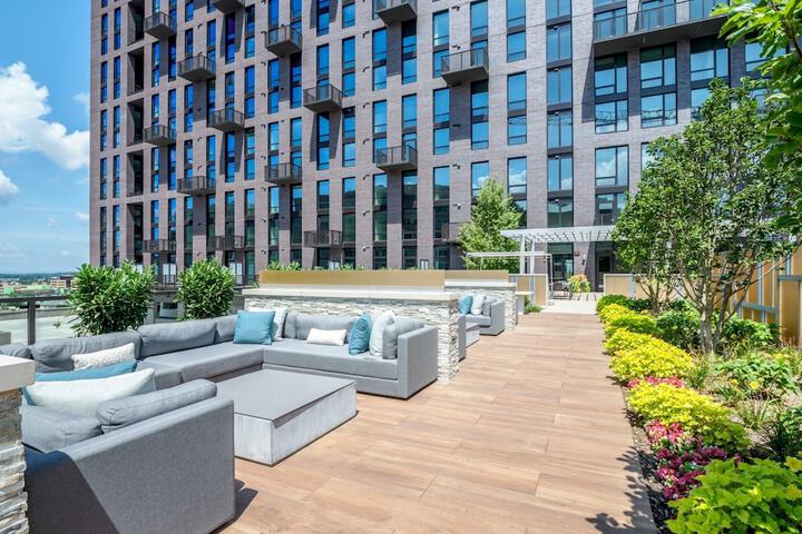 Global Luxury Suites at Reston Town Center
