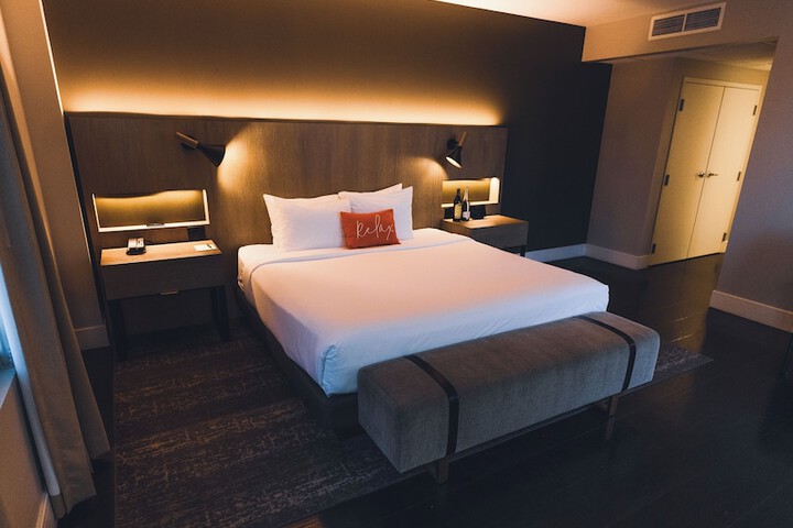 Room 17 of 58
