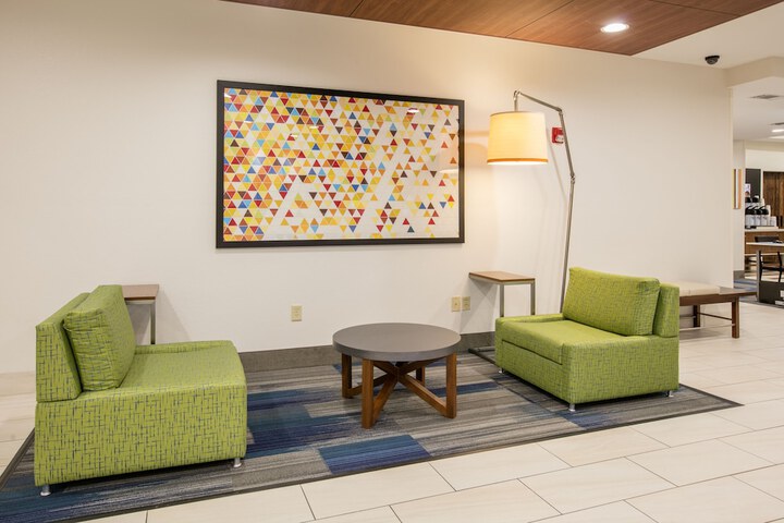 Hotel 4 of 51