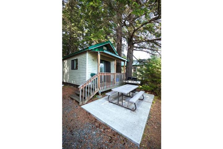 Cabin 2 Lynn View Lodge