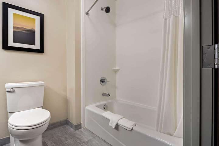 La Quinta Inn & Suites by Wyndham Morgan Hill-San Jose South
