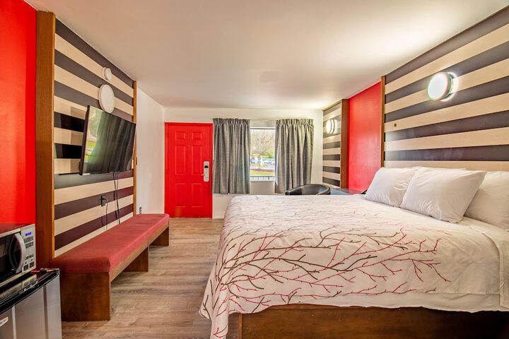 Room 26 of 27