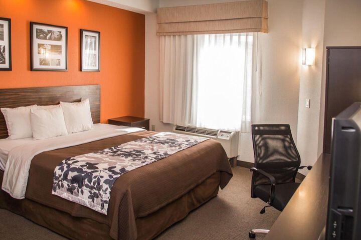 Room 16 of 29
