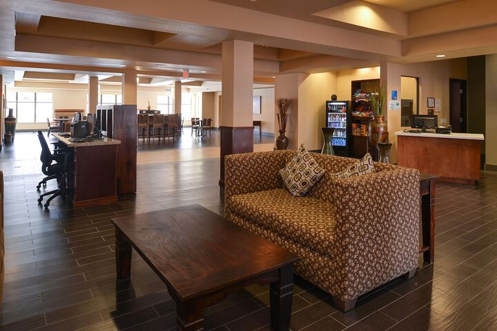 Hotel 3 of 68
