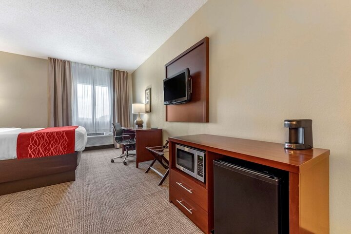 Room 18 of 32