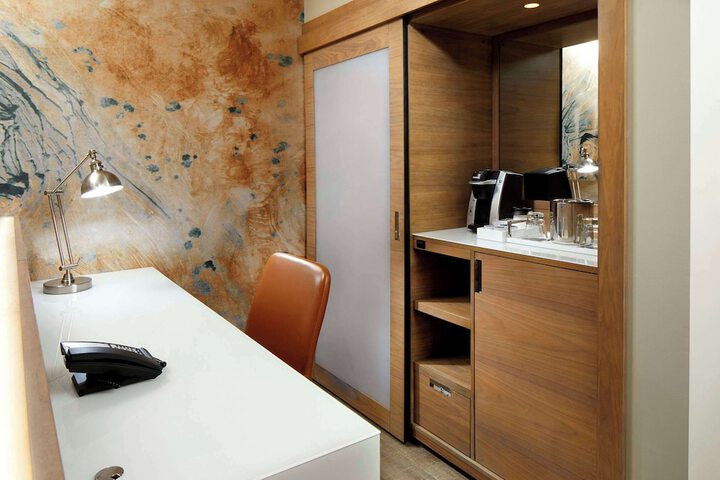 Room 17 of 49